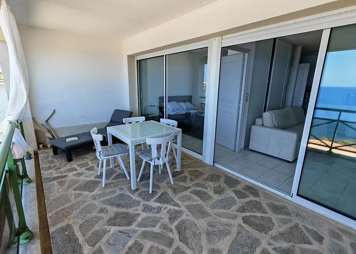 Cap Corse Severa Vue Sur * Санта Севера